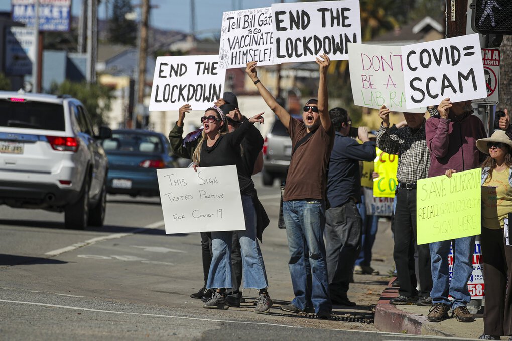 Les manifestants se mobilisent contre les mandats de vaccination à San Francisco ..