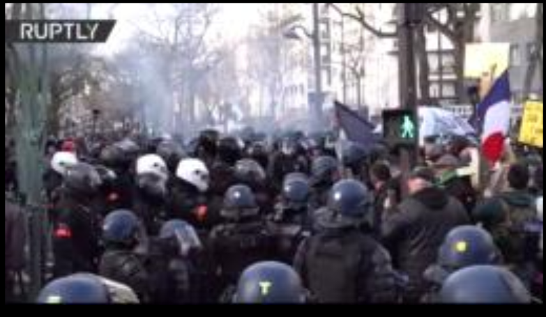En direct de Paris, contre la loi de la santé.  LE VIDEO COMPLET plus 3 hrs.