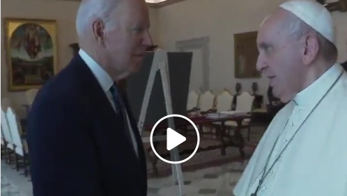 Joe Biden après 75 minutes de rencontre avec Pope "Vous êtes le célèbre joueur de base-ball afro-américain en Amérique."