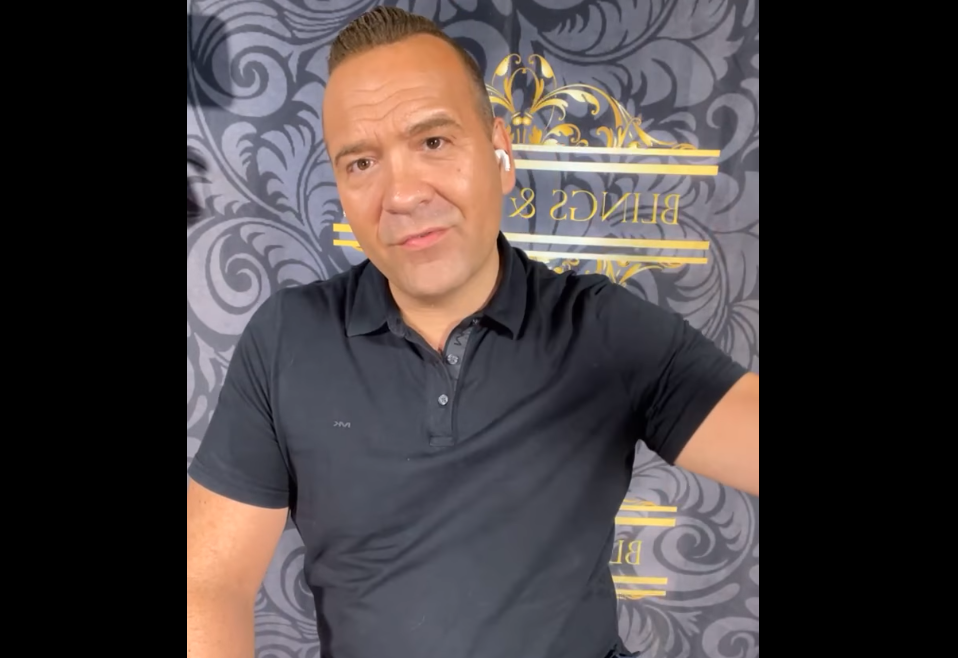 Hampton-Analysis et les manifestation tout partout dans le monde ENTIER!!!!!!