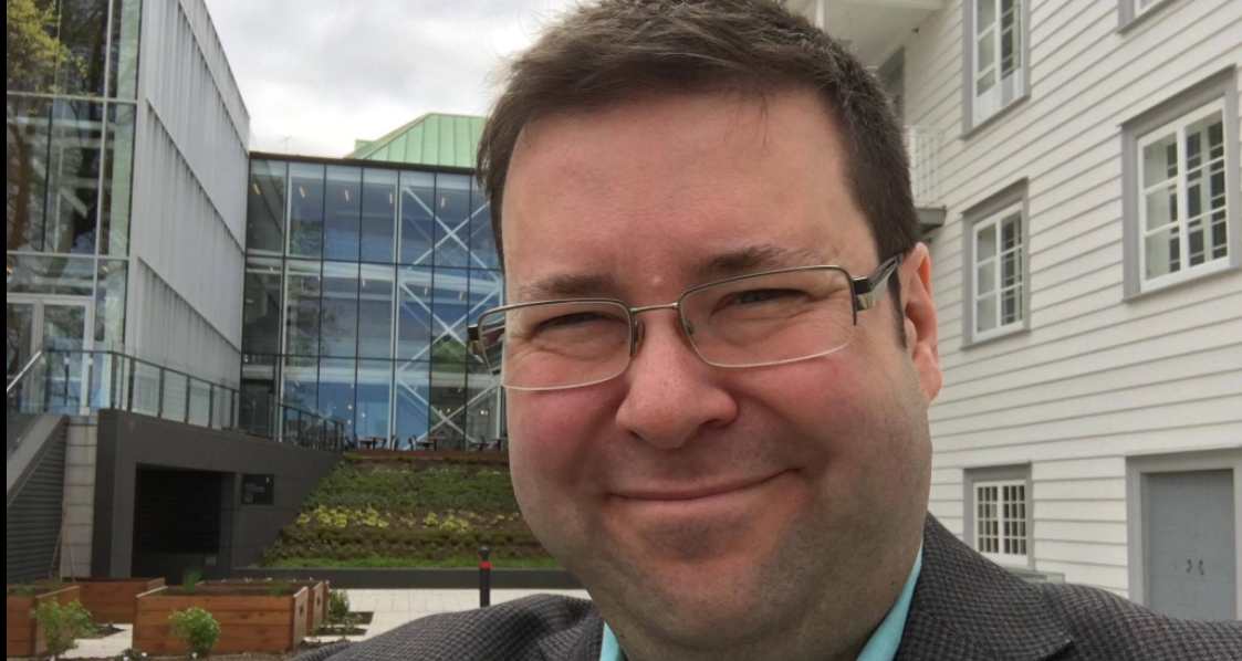 Claude Gelinas; Moi ce qui me renverse c’est lorsqu’on regarde le site du gouvernement du Canada et le rapport sur la sécurité des vaXXXccins.