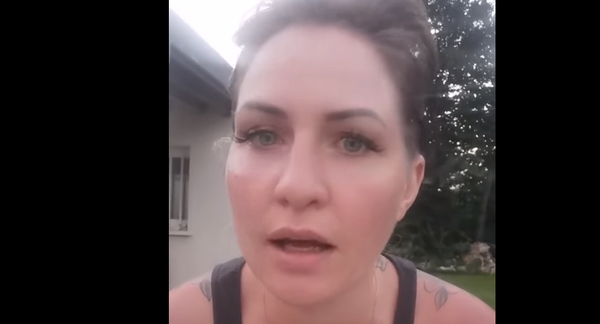 «Salut, c’est l’infirmière! Et elle est pas vaXXXXXccinée, l’infirmière.»