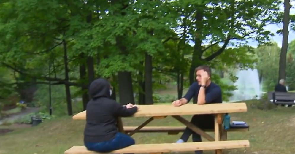 Un jeune infirmier a publié une lettre ouverte sur sa page Facebook pour expliquer les raisons de sa démission au CIUSSS de l'Estrie-CHUS. Son sentiment est partagé par une autre infirmière qui songe, elle aussi, à démissionner.
