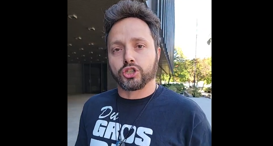Anthony Roussel était en direct: Audience Remise Jonathan Blanchette Je Crois Qu'il Ont Peur De Ma Possibilité De Jurisprudence !!! Du Gros Big Love XxX De Jo L'Indigo