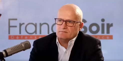Christian Vélot, maître de conférence en génétique moléculaire à l’université Paris-Sud, directeur scientifique du comité scientifique du Comité de recherche de l’information indépendante du génie génétique