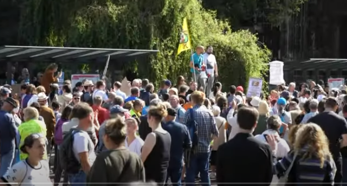 Manifestation anti pass du 18 septembre 2021 à ROUEN.