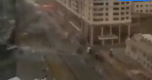 Après le saccage des magasins d'armes par les manifestants, Almaty Kazakhstan est désormais une zone de guerre.