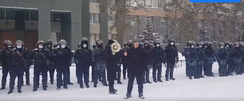 À Aktobe, dans l'ouest du Kazakhstan, la police aurait annoncé qu'elle n'agirait pas contre les manifestants