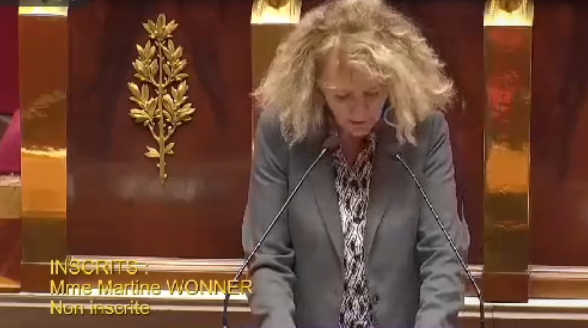 LOI POUR BANNIR LES NON VAXXK  ET LES PUNIR!!!